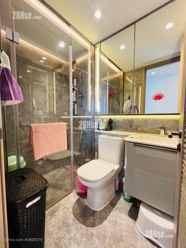 Le Pont Sell 4 Bedrooms , 2 Bathrooms 788 ft²