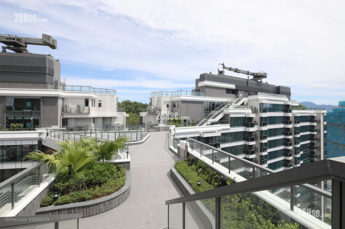 Le Pont Sell 4 Bedrooms , 2 Bathrooms 788 ft²