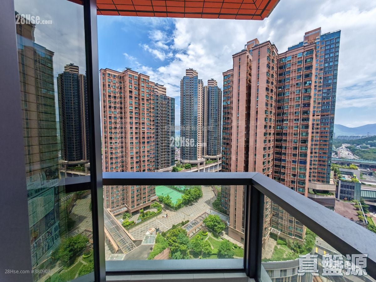 The Yoho Hub Sell 2 Bedrooms , 1 Bathroom 467 ft²