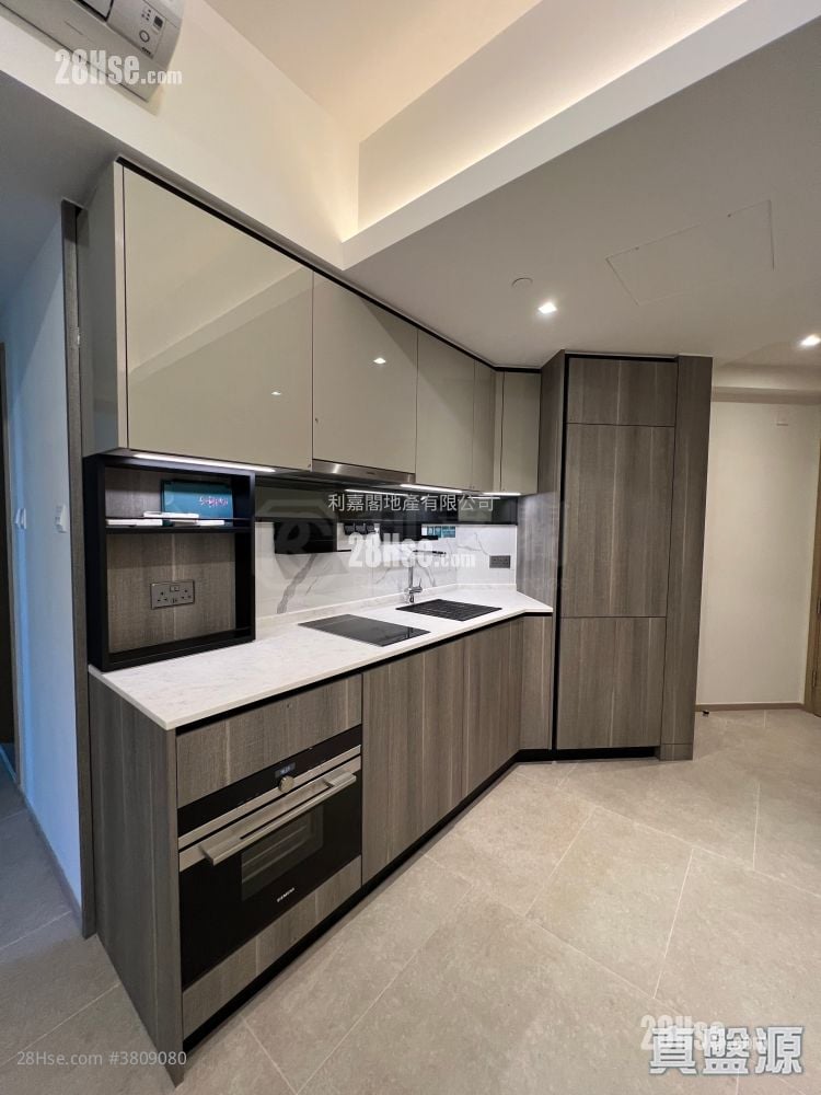 The Yoho Hub Sell 2 Bedrooms , 1 Bathroom 467 ft²