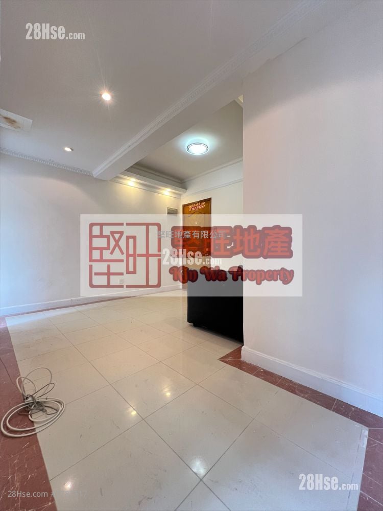 单幢楼房 租盘 2 房 , 1 浴室 300 平方尺