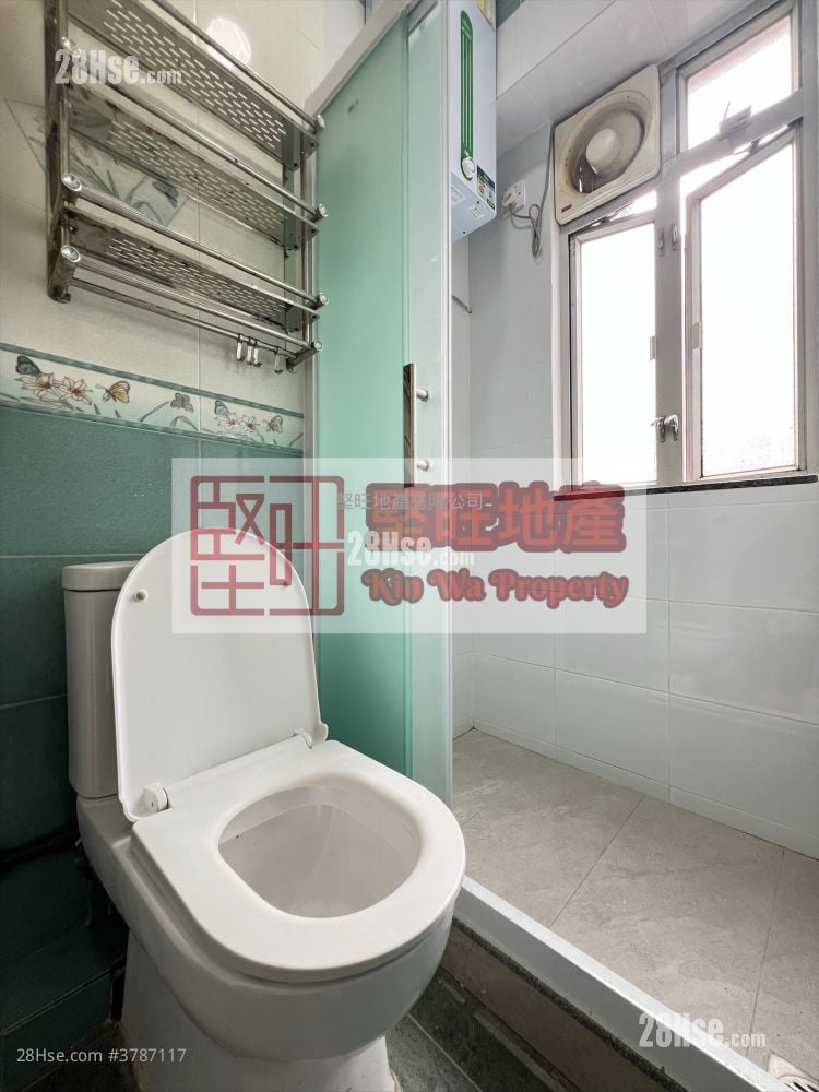 单幢楼房 租盘 2 房 , 1 浴室 300 平方尺