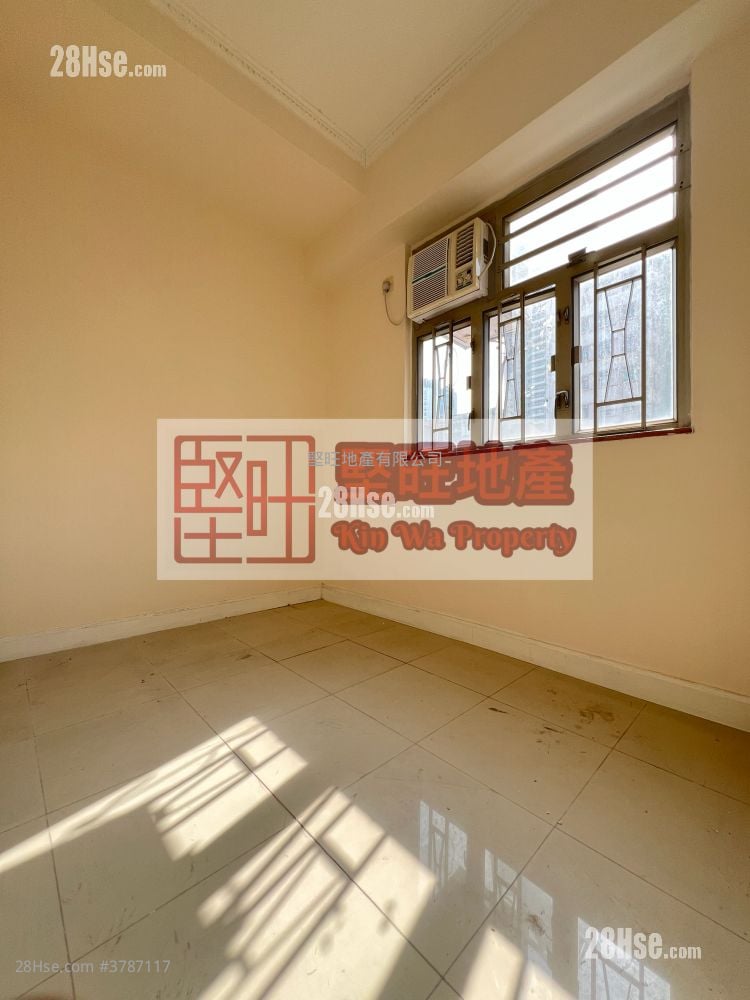 单幢楼房 租盘 2 房 , 1 浴室 300 平方尺