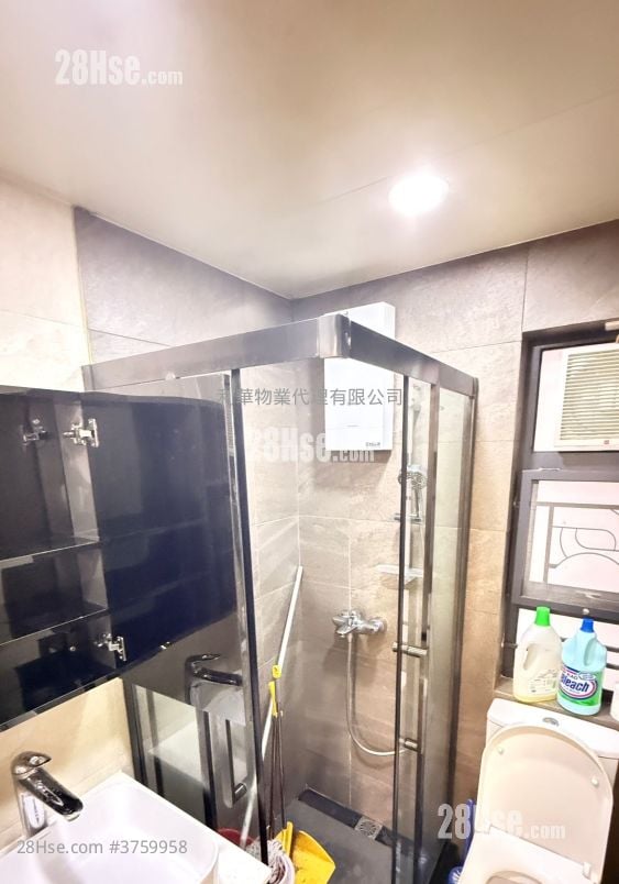 Village Rental 1 Bedroom , 1 Bathroom 350 ft²