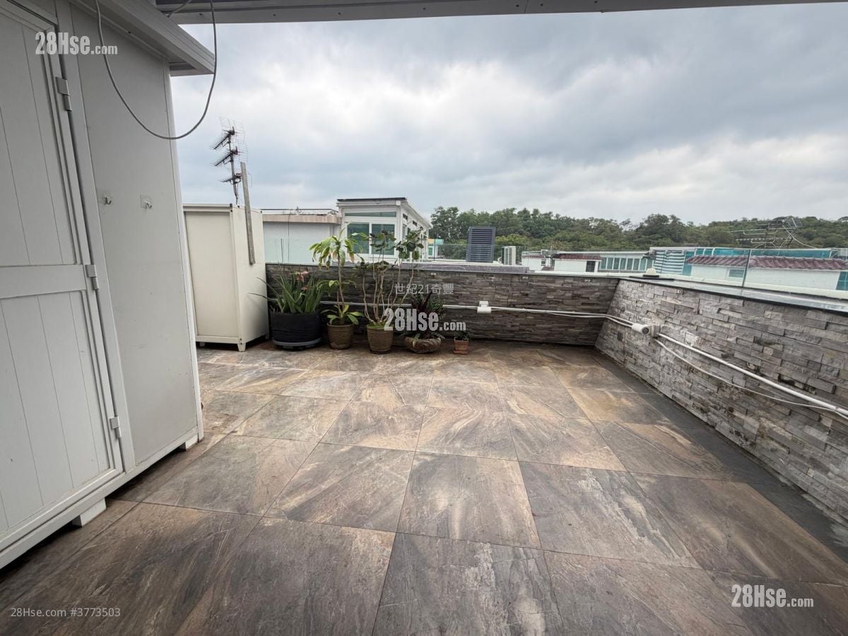 村屋 售盘 3 房 , 2 浴室