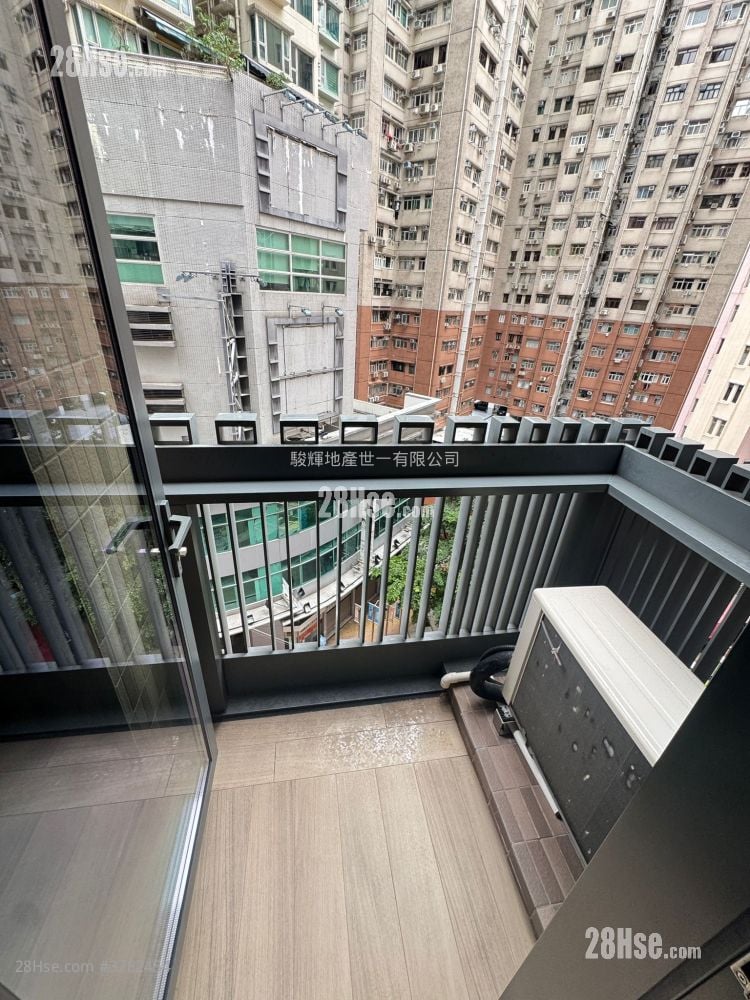 Uptify Sell Studio , 1 Bathroom 172 ft²