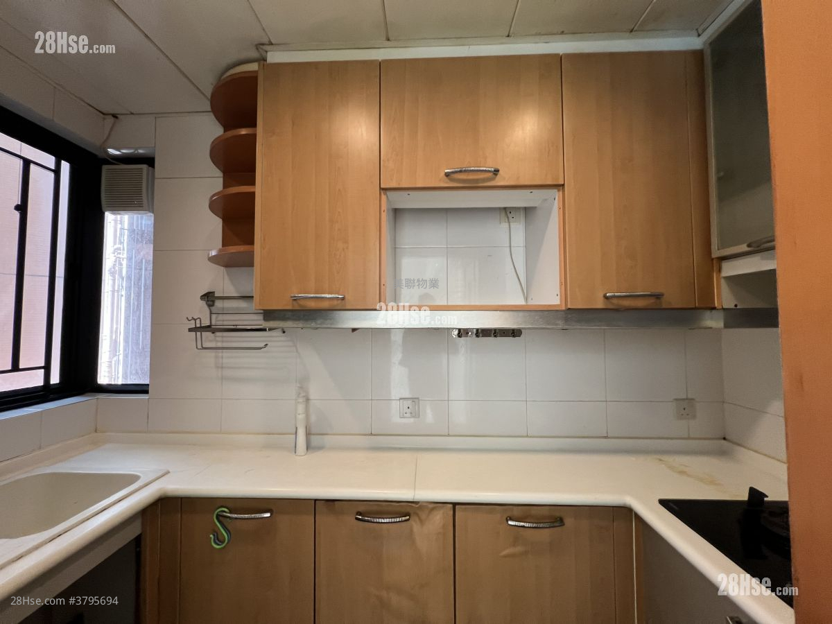 Park Island Sell 2 Bedrooms , 1 Bathroom 549 ft²