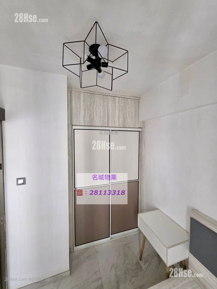 Jade Court Sell 1 Bedroom , 1 Bathroom 313 ft²