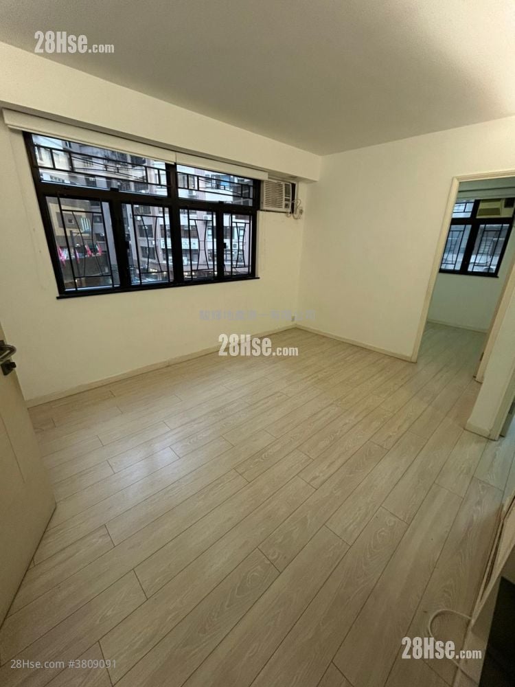 Hillwood Mansion Rental 2 Bedrooms , 1 Bathroom 450 ft²