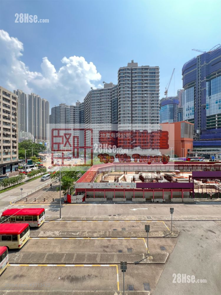 单幢楼房 租盘 开放式间隔 , 1 浴室 160 平方尺