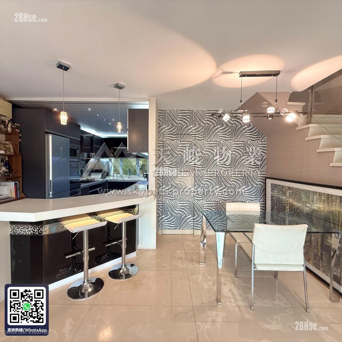Sai Sha Road Village Sell 5+ Bedrooms , 3 Bathrooms 2,100 ft²