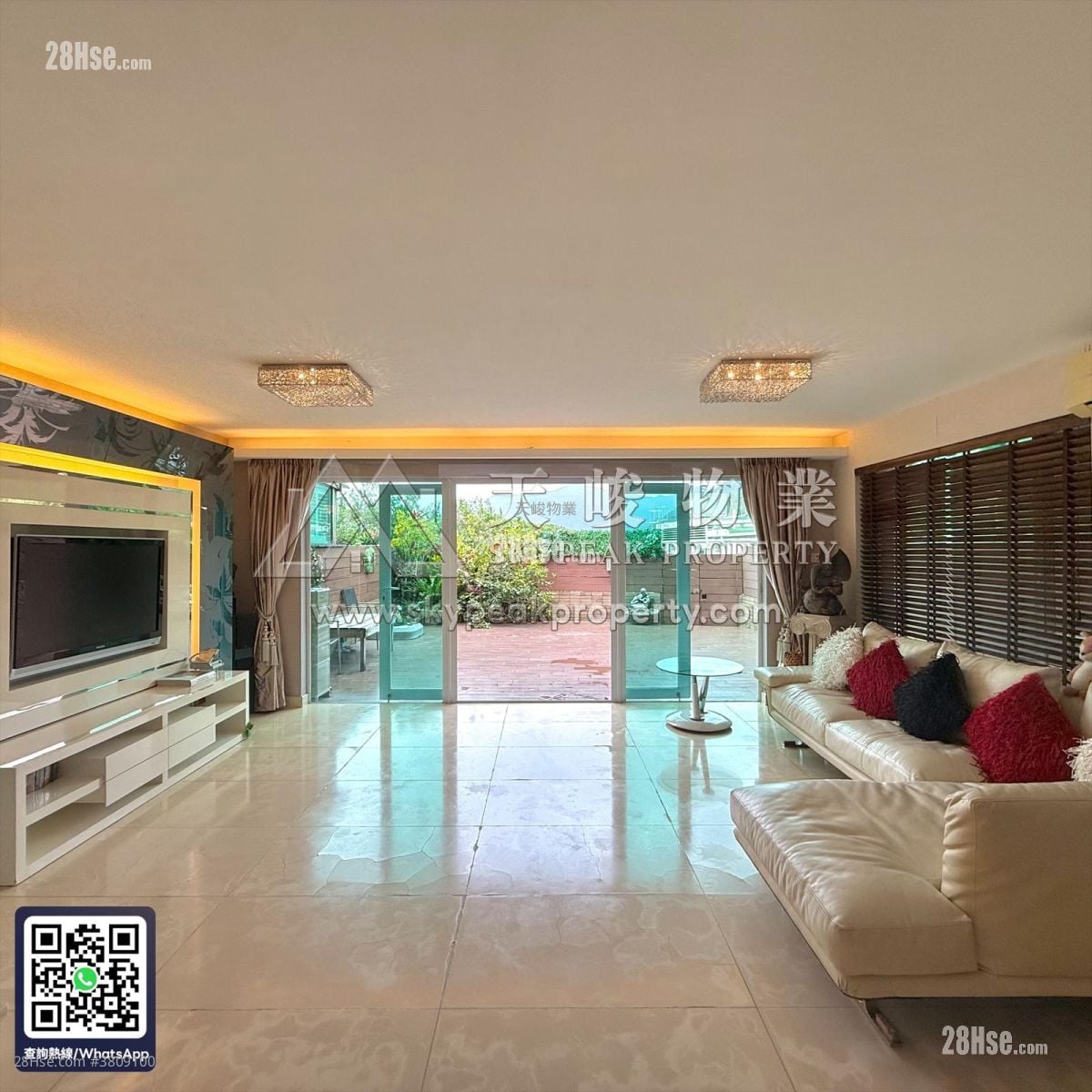 Sai Sha Road Village Sell 5+ Bedrooms , 3 Bathrooms 2,100 ft²