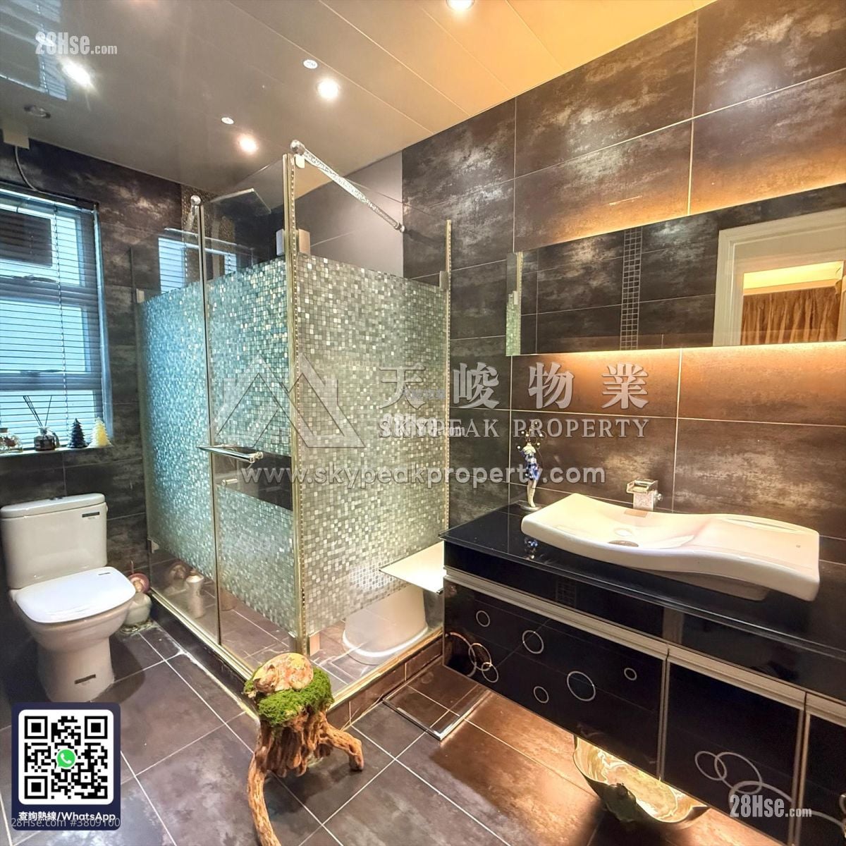 Sai Sha Road Village Sell 5+ Bedrooms , 3 Bathrooms 2,100 ft²