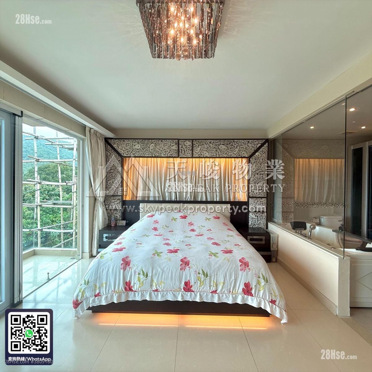 Sai Sha Road Village Sell 5+ Bedrooms , 3 Bathrooms 2,100 ft²