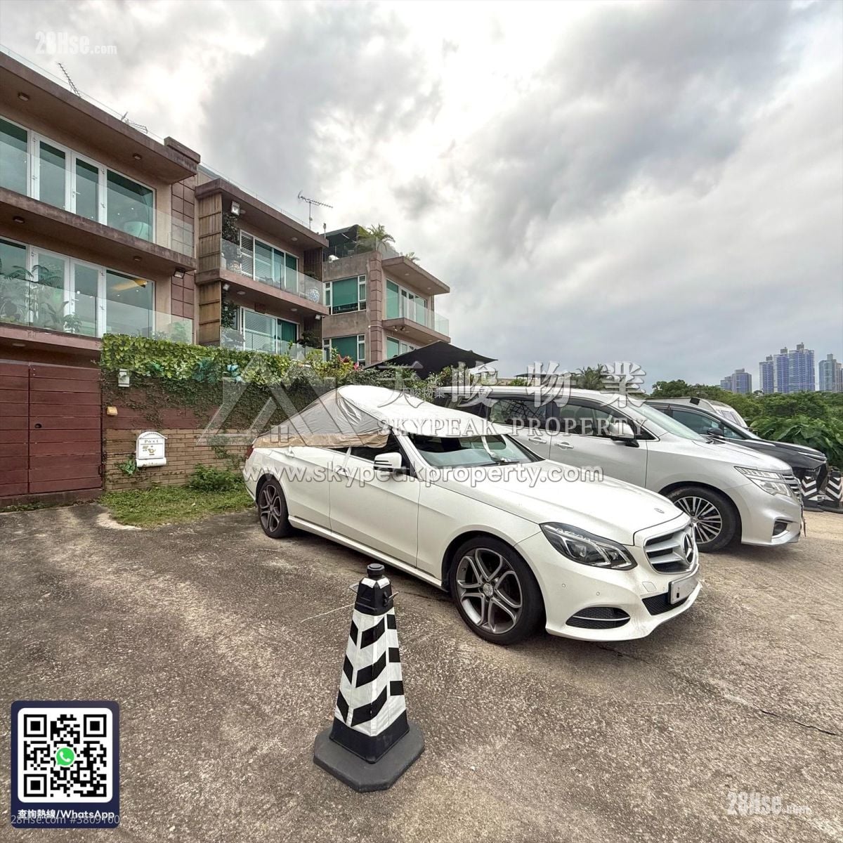 Sai Sha Road Village Sell 5+ Bedrooms , 3 Bathrooms 2,100 ft²