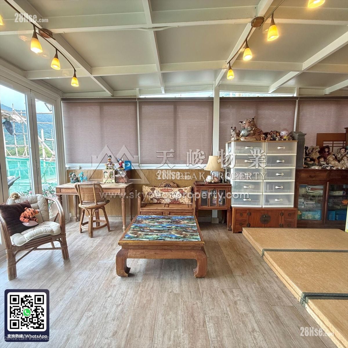 Sai Sha Road Village Sell 5+ Bedrooms , 3 Bathrooms 2,100 ft²