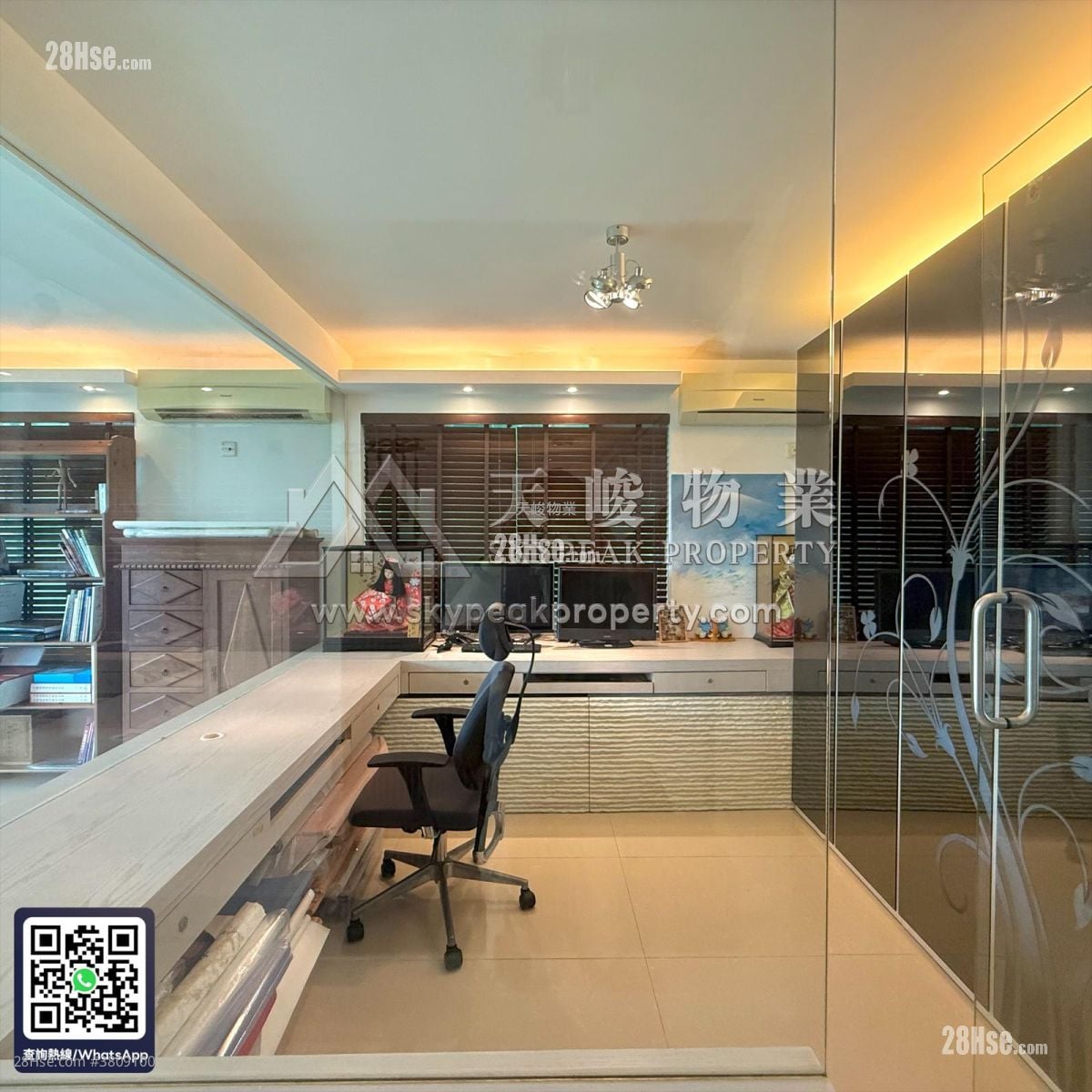 Sai Sha Road Village Sell 5+ Bedrooms , 3 Bathrooms 2,100 ft²