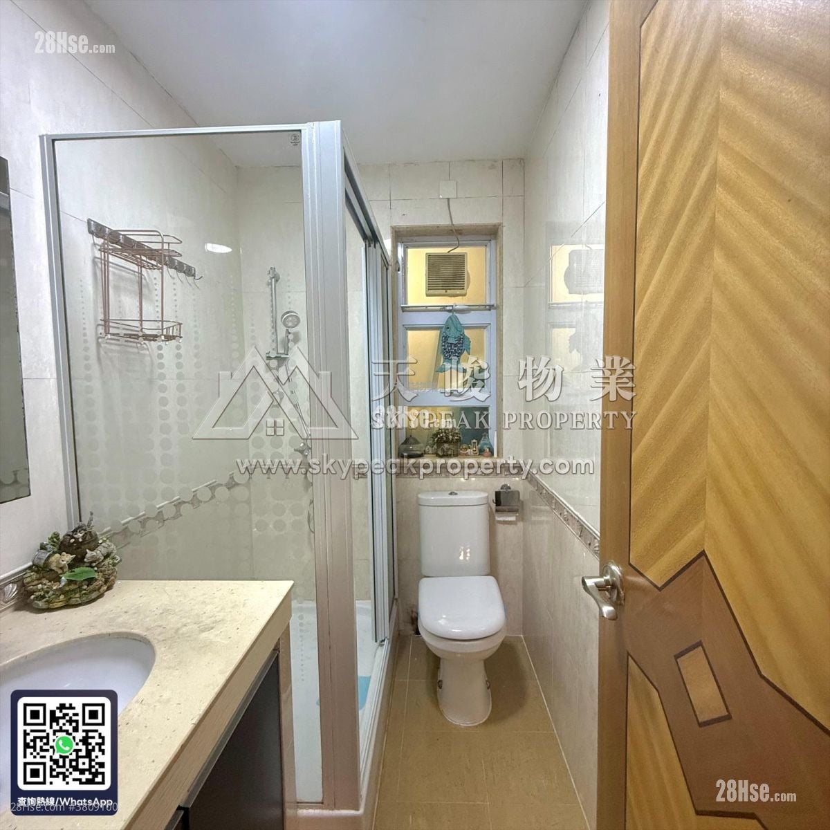 Sai Sha Road Village Sell 5+ Bedrooms , 3 Bathrooms 2,100 ft²