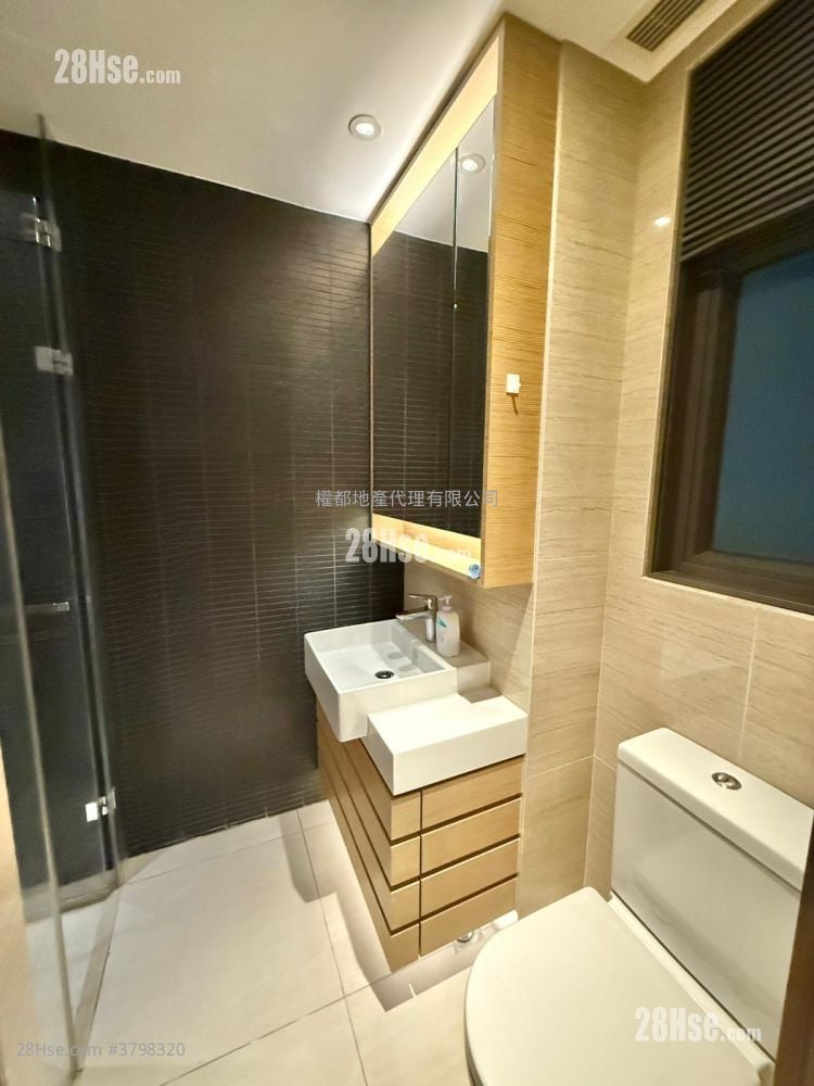 傲形 租盘 1 房 , 1 浴室 247 平方尺