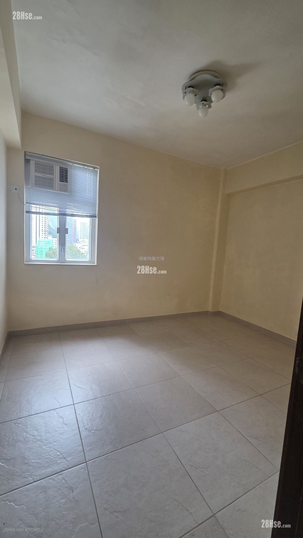 美丽邨 售盘 3 房 , 2 浴室 944 平方尺