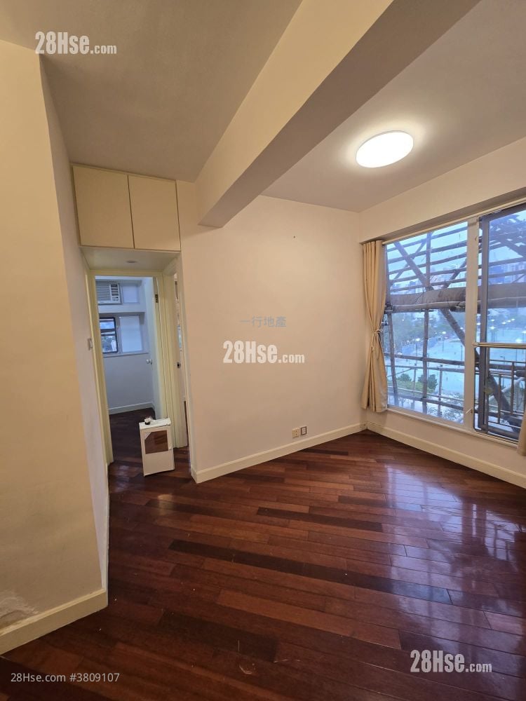 Lok Sing Centre Rental 2 Bedrooms , 1 Bathroom 390 ft²