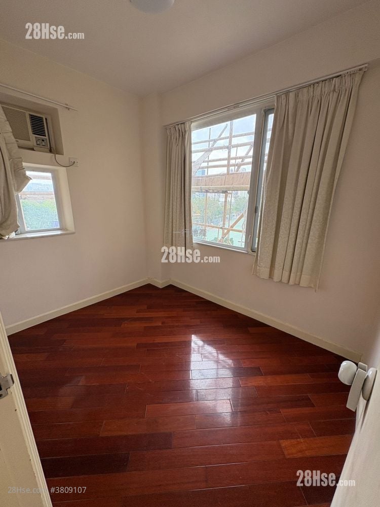 Lok Sing Centre Rental 2 Bedrooms , 1 Bathroom 390 ft²