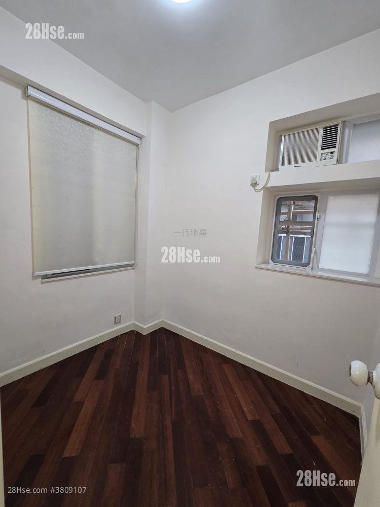 Lok Sing Centre Rental 2 Bedrooms , 1 Bathroom 390 ft²
