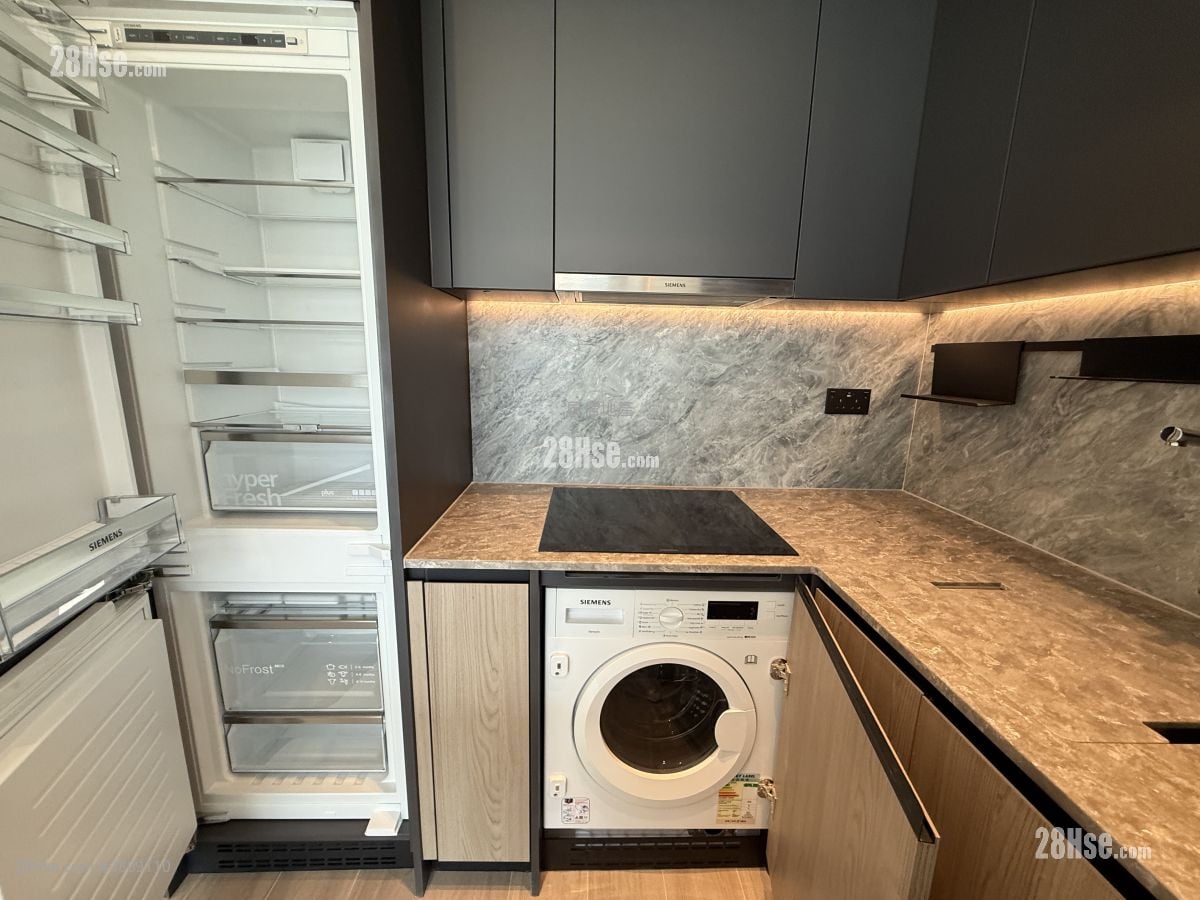 The Hilltop Rental 2 Bedrooms , 1 Bathroom 475 ft²