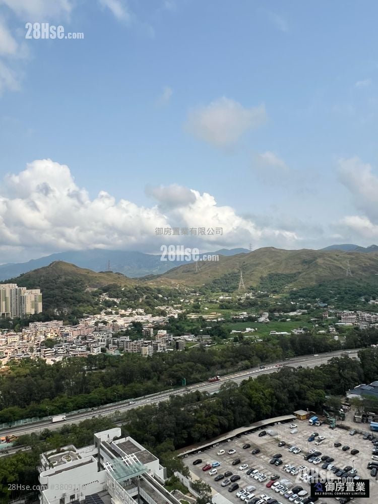 Yoho Midtown Rental 4 Bedrooms , 3 Bathrooms 948 ft²