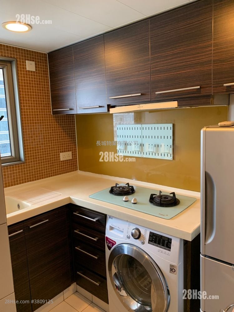 汇豪峰 租盘 2 房 , 1 浴室 451 平方尺