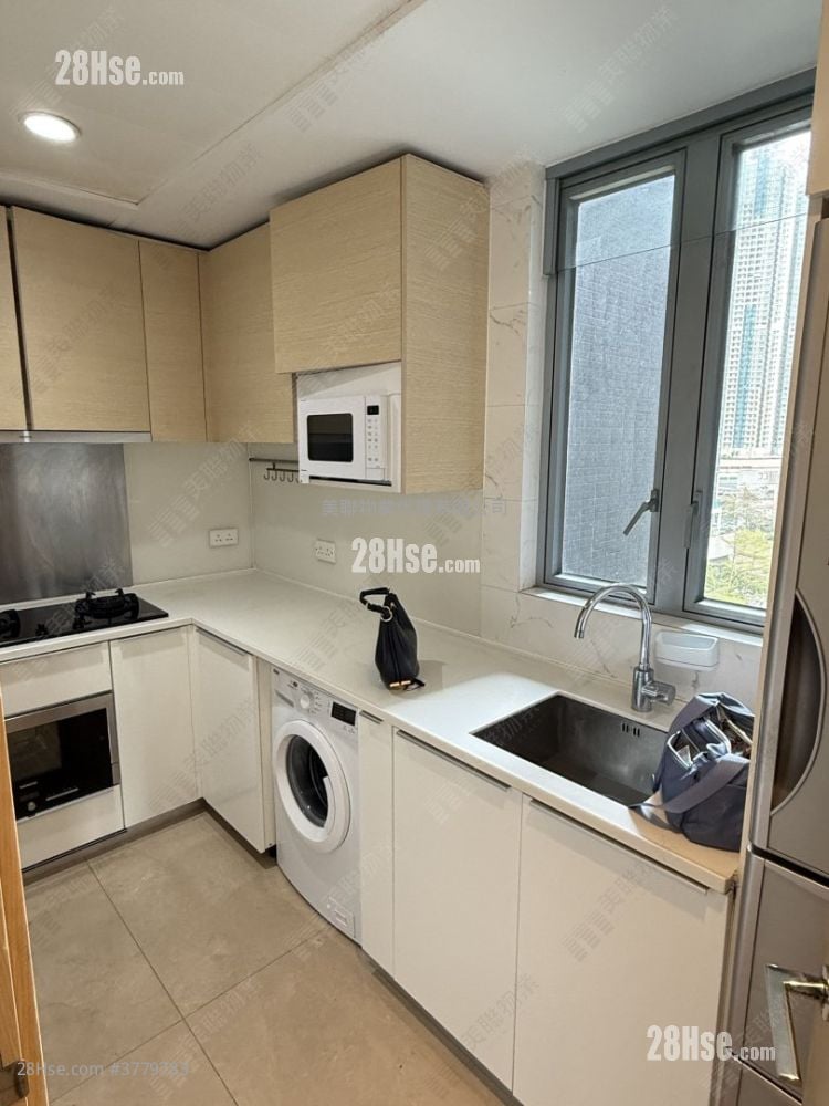 The Parkside Rental 3 Bedrooms , 2 Bathrooms 726 ft²