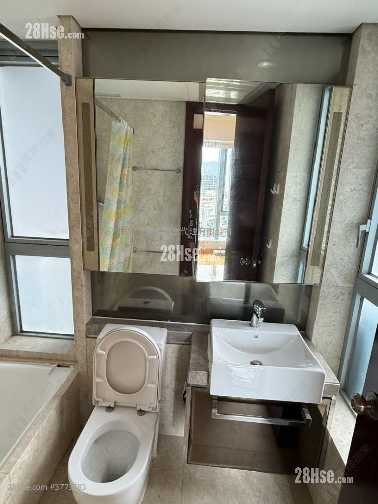 The Parkside Rental 3 Bedrooms , 2 Bathrooms 726 ft²