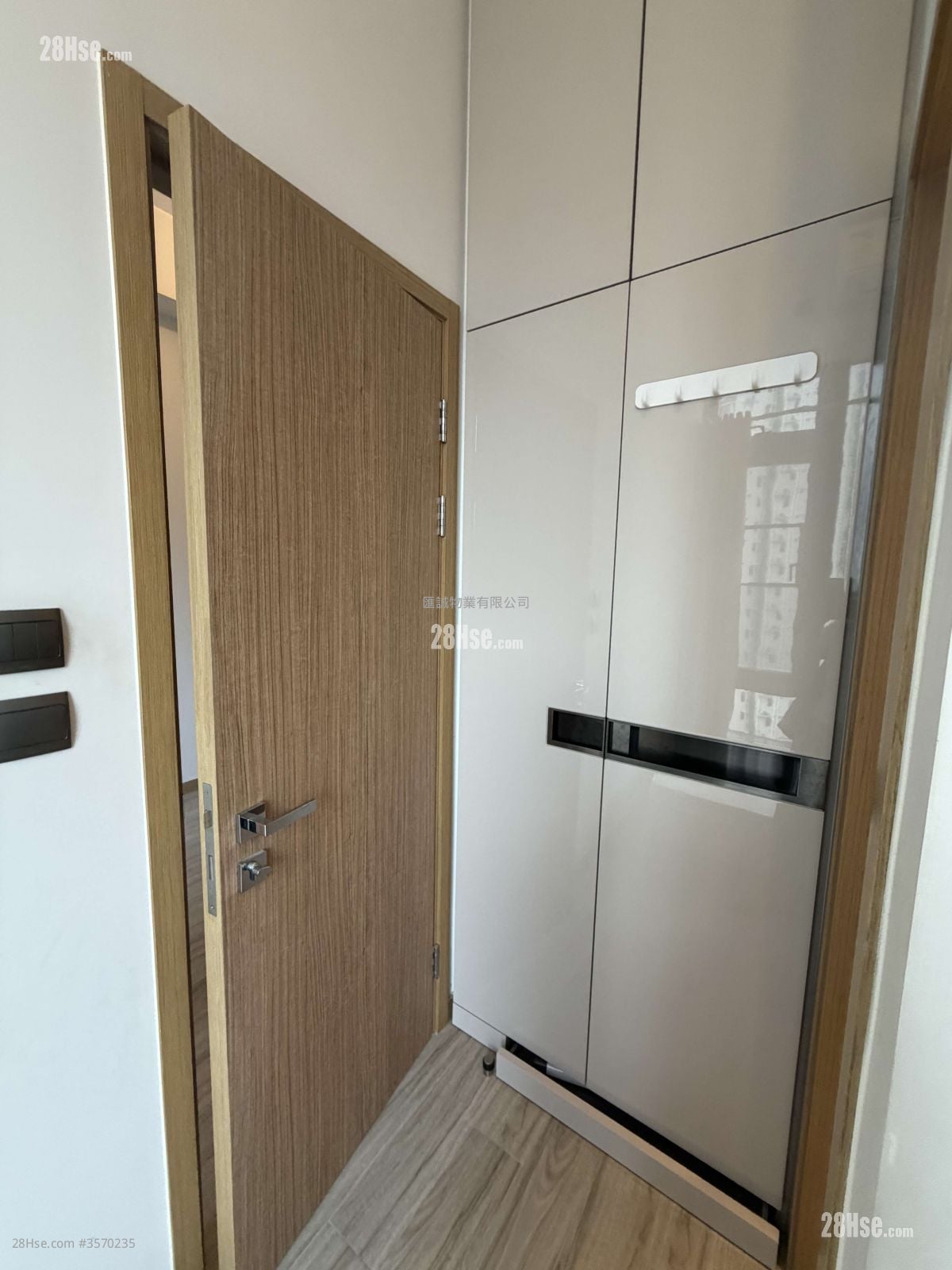 启岸 租盘 1 房 , 1 浴室 276 平方尺