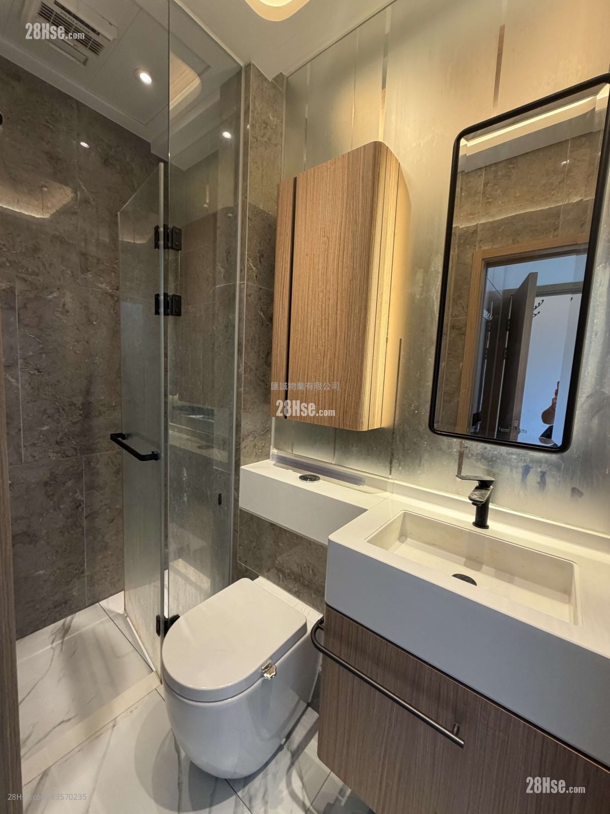 启岸 租盘 1 房 , 1 浴室 276 平方尺