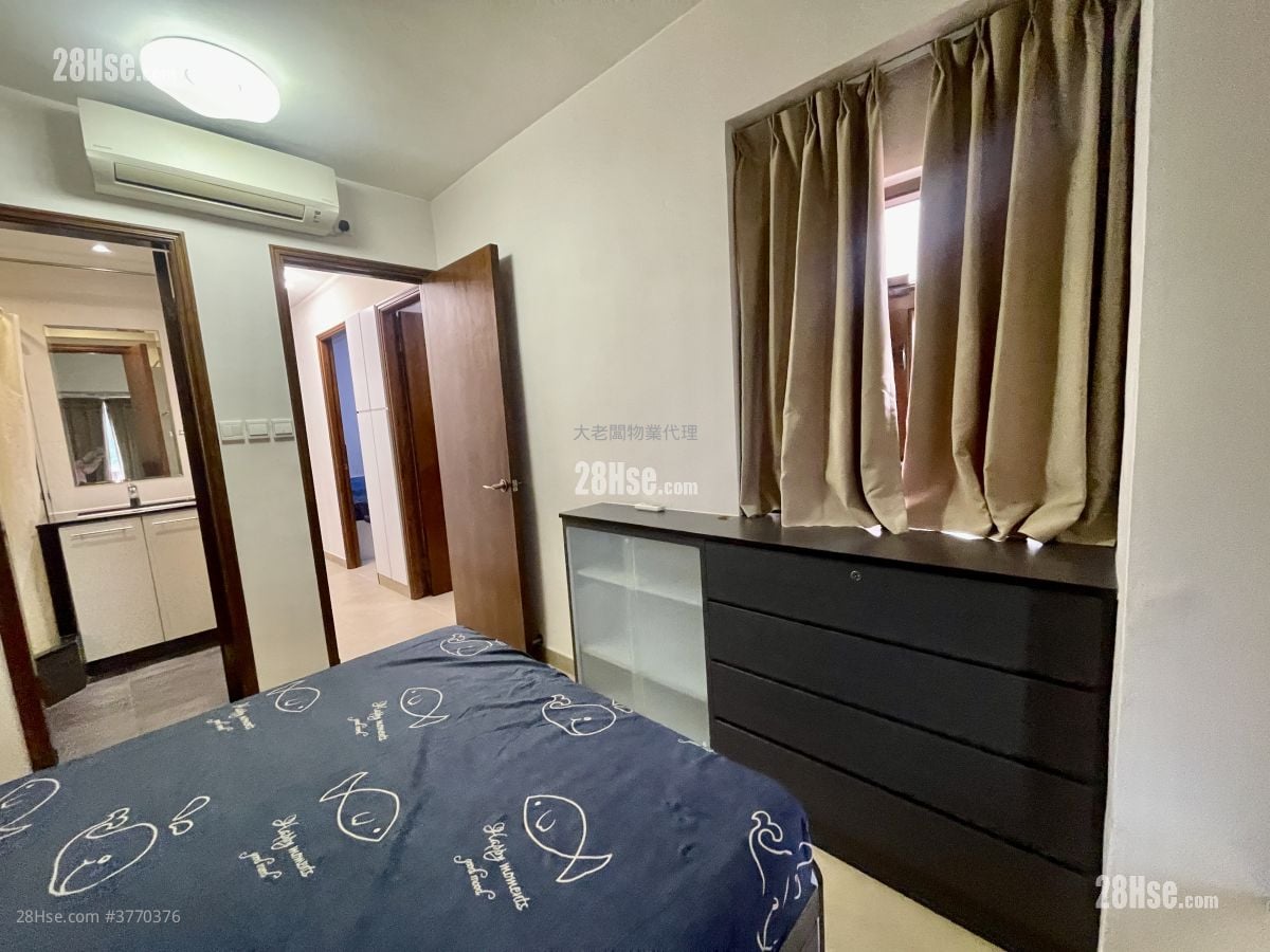 Serene Court Sell 3 Bedrooms , 2 Bathrooms 691 ft²