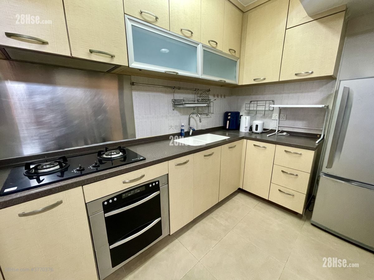 Serene Court Sell 3 Bedrooms , 2 Bathrooms 691 ft²