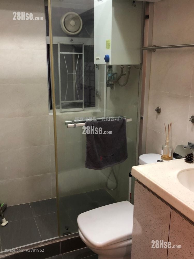 恒英大厦 租盘 2 房 , 1 浴室 446 平方尺