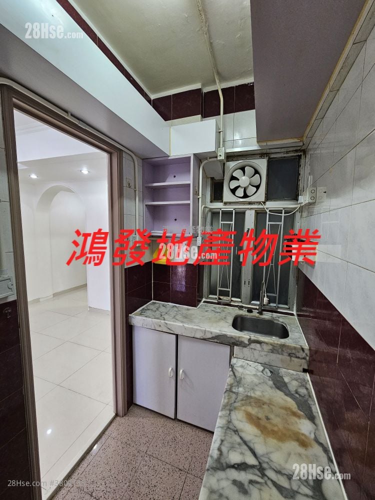 东卢大厦 租盘 3 房 , 1 浴室 493 平方尺