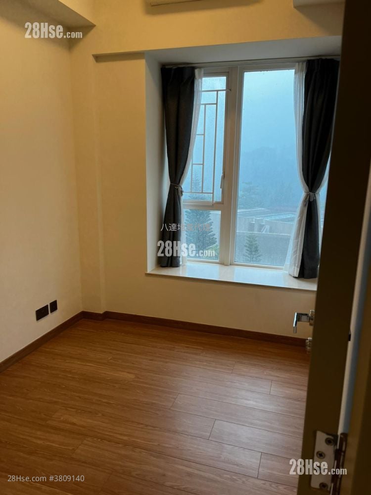 Avignon Sell 3 Bedrooms , 2 Bathrooms 922 ft²