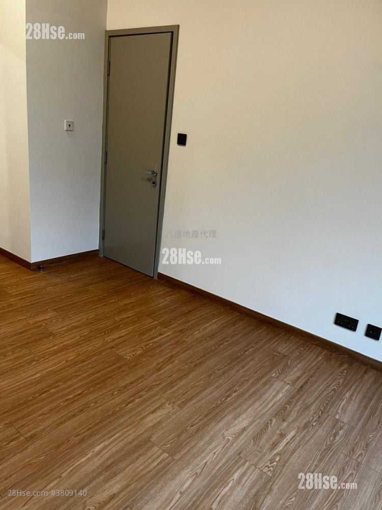 Avignon Sell 3 Bedrooms , 2 Bathrooms 922 ft²