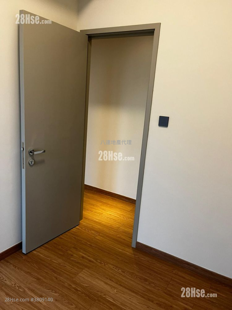 Avignon Sell 3 Bedrooms , 2 Bathrooms 922 ft²