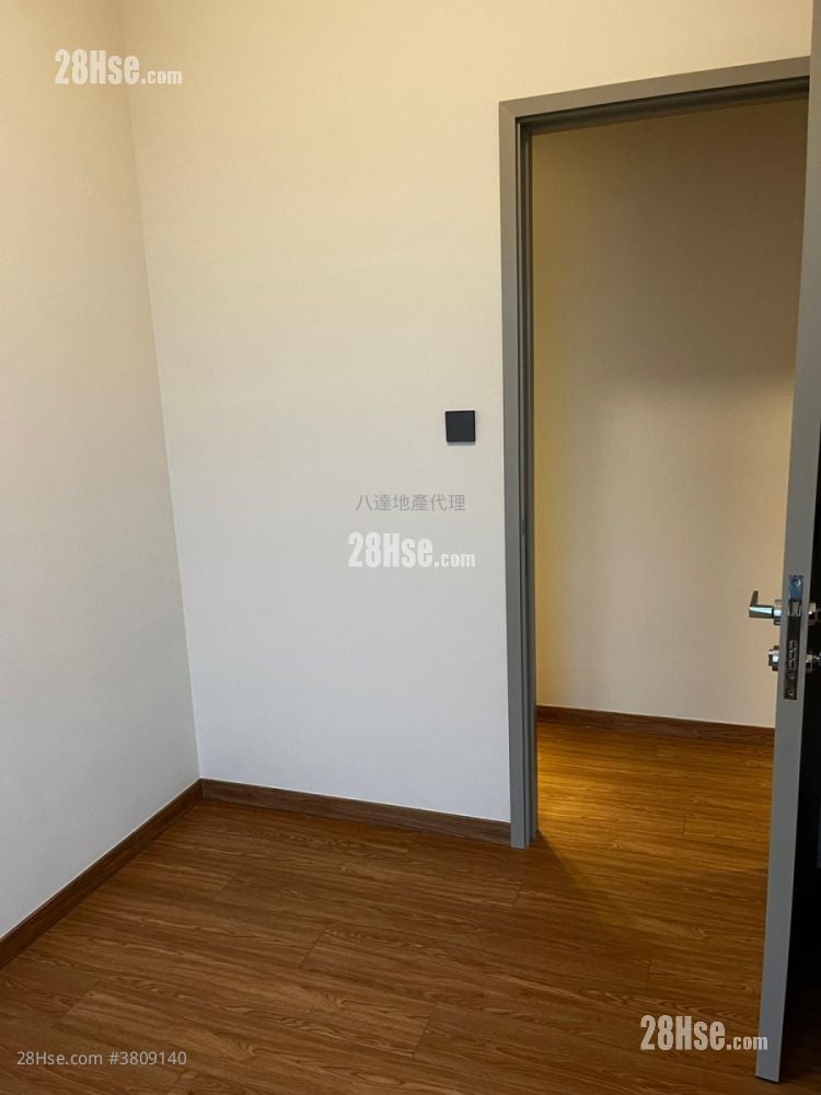 Avignon Sell 3 Bedrooms , 2 Bathrooms 922 ft²