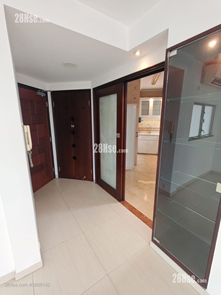 容龙居 售盘 4 房 , 3 浴室 970 平方尺