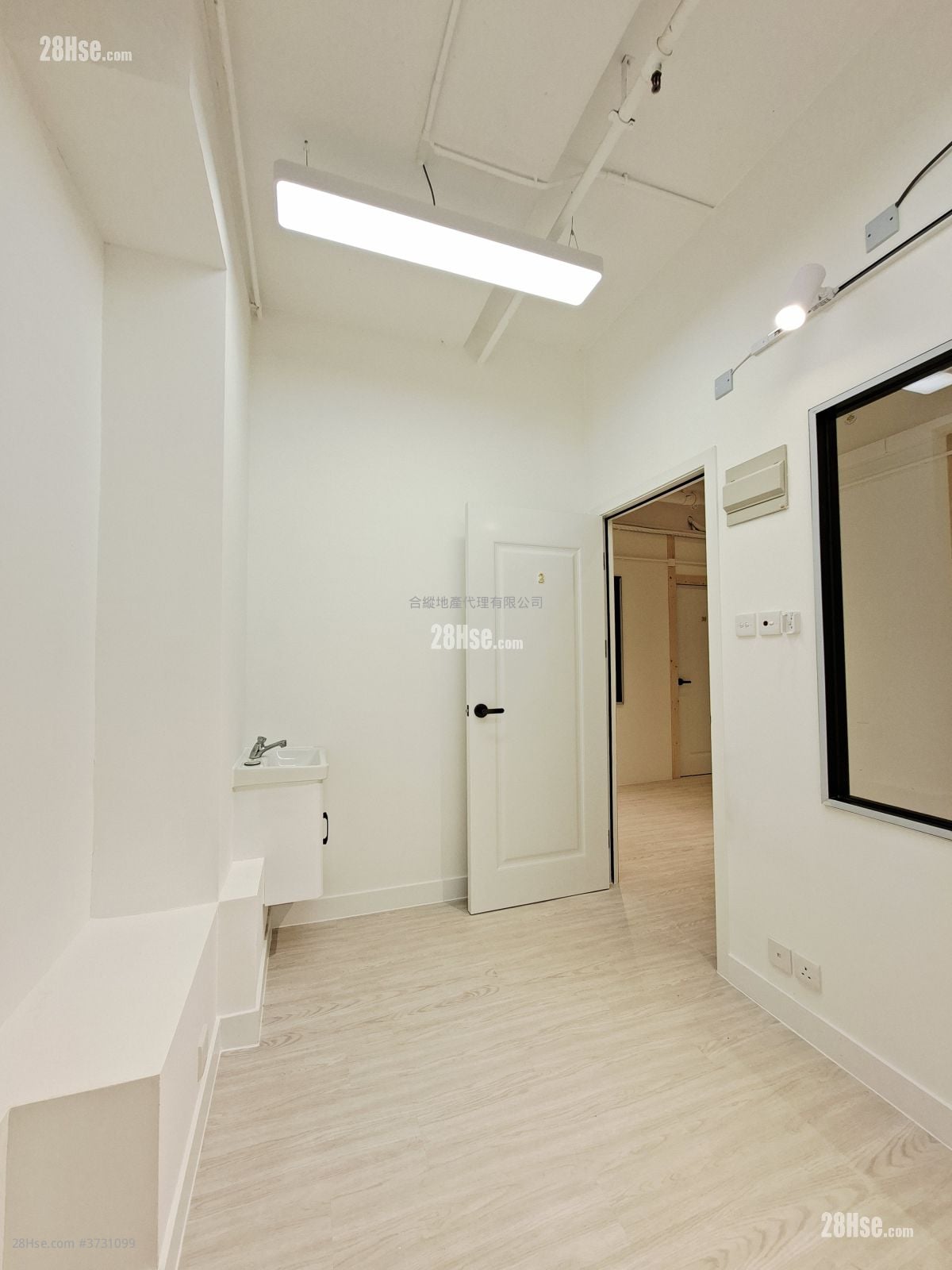 骆驼漆大厦 租盘 5+ 房 , 5+ 厕所