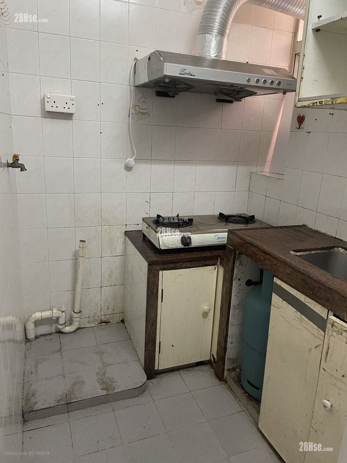 豪华阁 售盘 305 平方尺