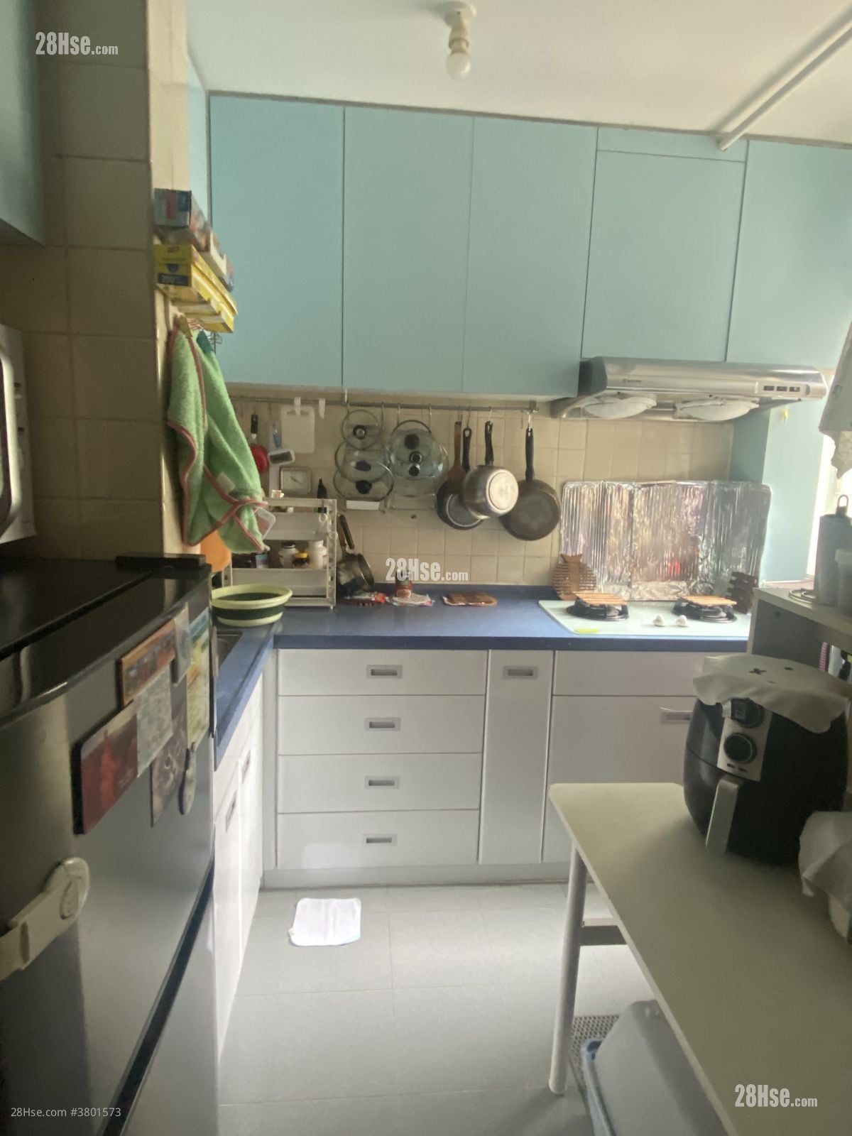 厨房: 高俊苑 租盘 3 房 , 1 浴室 640 平方尺