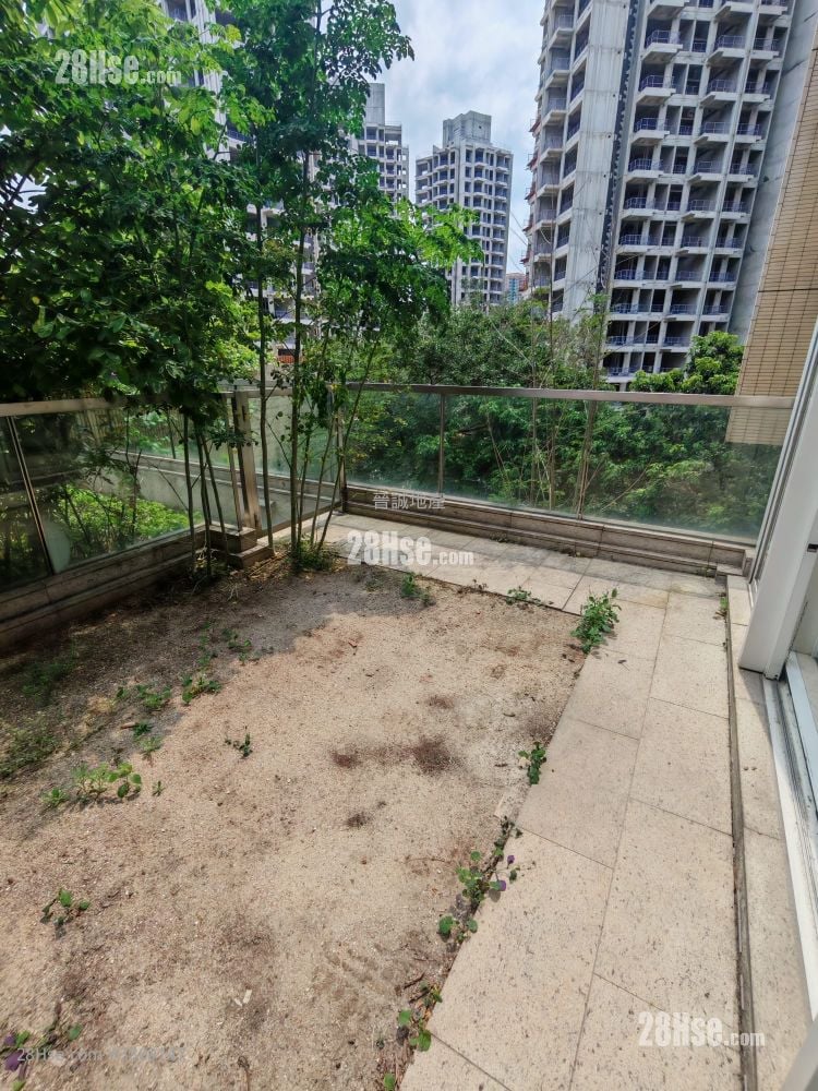 星堤 售盘 4 房 , 3 浴室 1,142 平方尺