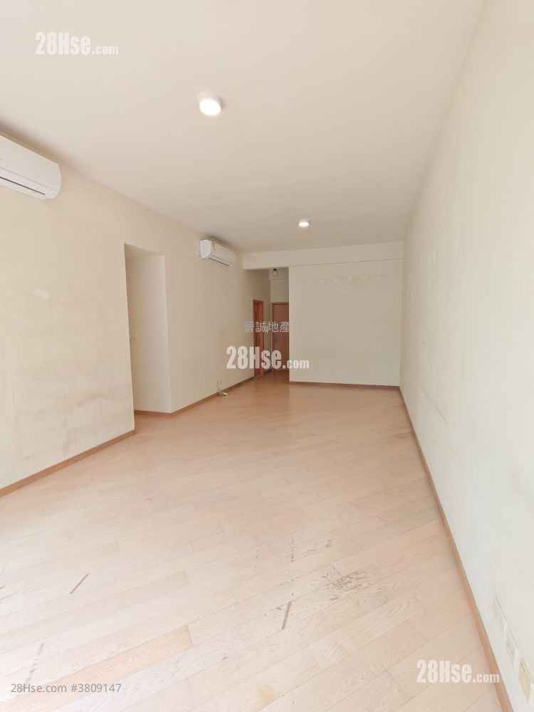 星堤 售盘 4 房 , 3 浴室 1,142 平方尺