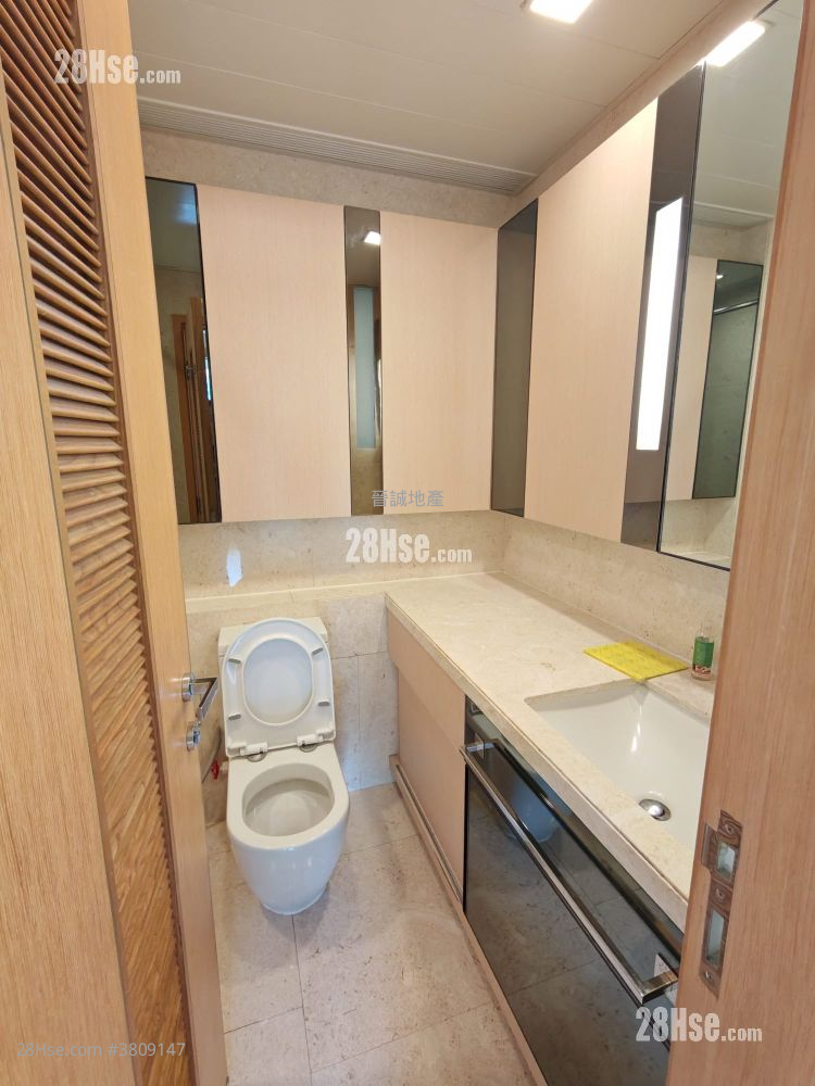 星堤 售盘 4 房 , 3 浴室 1,142 平方尺