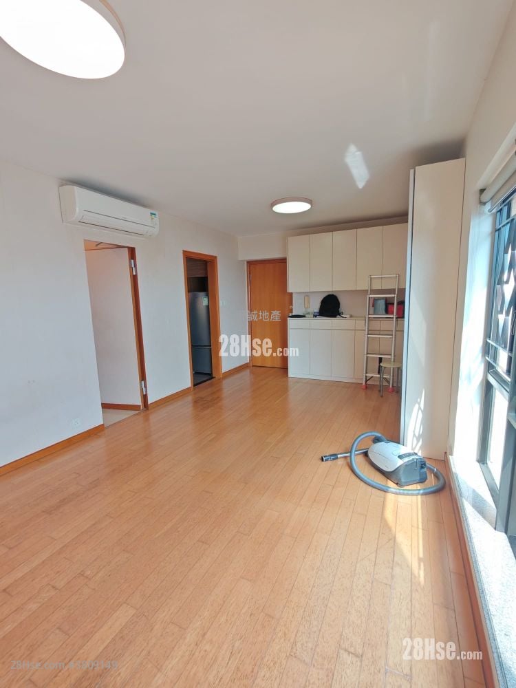 Aegean Coast Rental 4 Bedrooms , 2 Bathrooms 741 ft²